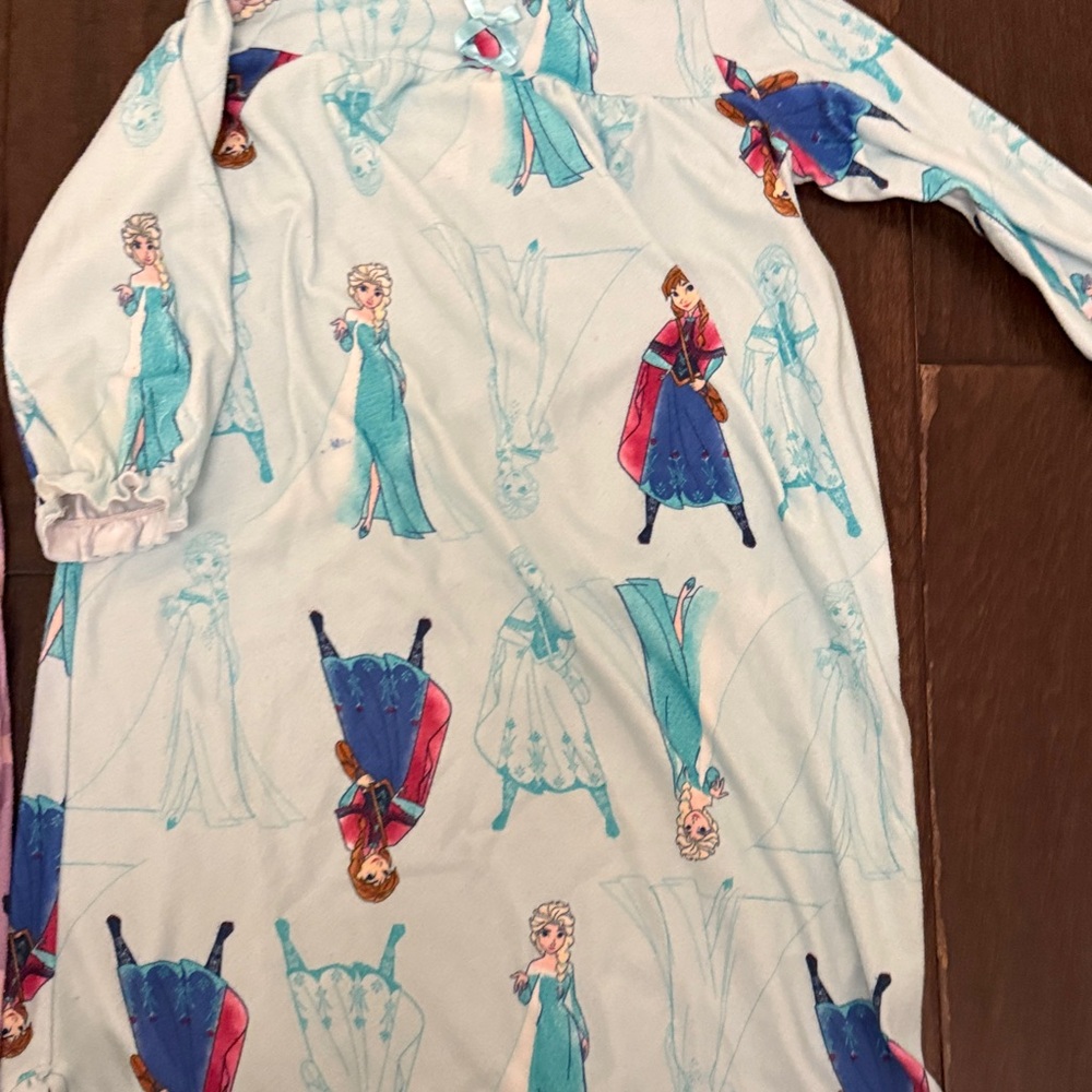 Bundle of Cozy Girls Nightgowns - Bluey and Frozen Anna and Elsa! Today only! - Picture 9 of 15